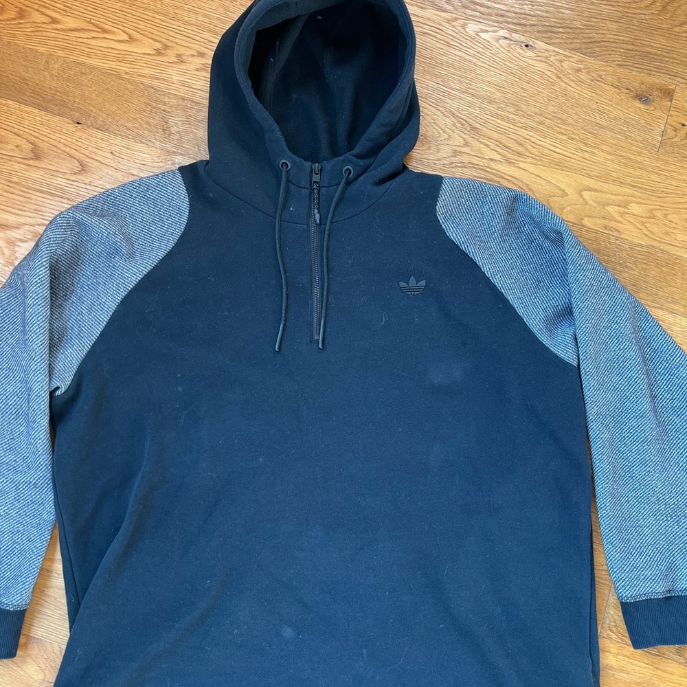 Adidas Men’s XL Hooded Sweatshirt